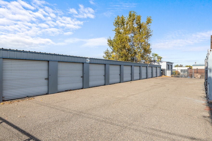 912 Grand Ronde Ave, Kennewick, WA for sale - Building Photo - Image 2 of 30