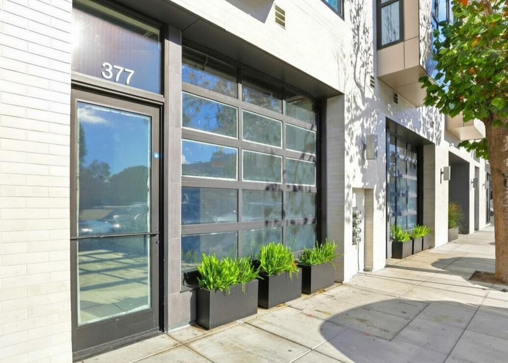 377 6th St, San Francisco, CA 94103 - Unit 377 -  - Interior Photo - Image 1 of 6