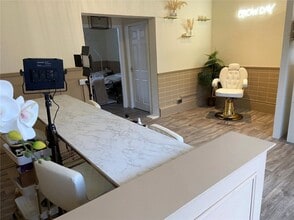 1-30 Westmoreland St, Harrogate for lease Interior Photo- Image 2 of 2