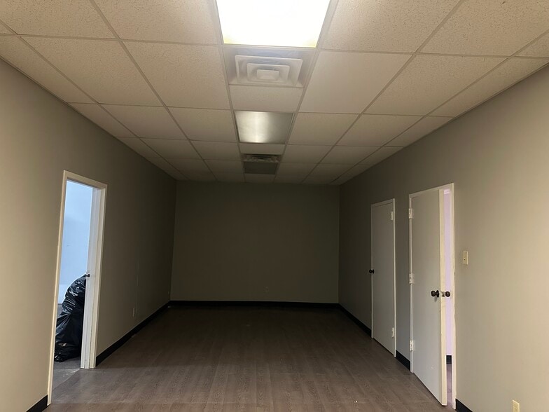 3615 S Goodlett St, Memphis, TN for lease - Interior Photo - Image 3 of 9