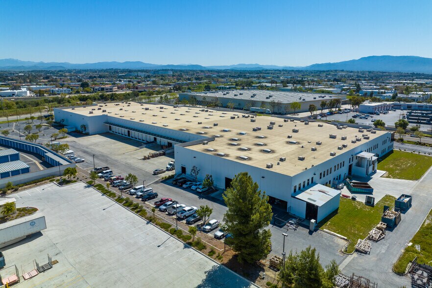 41995 Zevo Dr, Temecula, CA for lease - Building Photo - Image 3 of 6