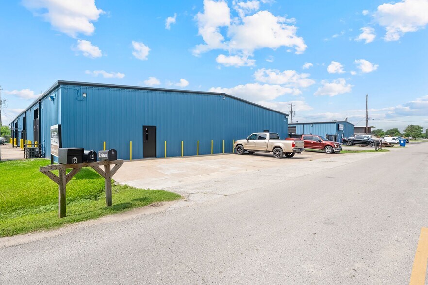 940 Hodgkins St, Houston, TX for sale - Primary Photo - Image 1 of 10