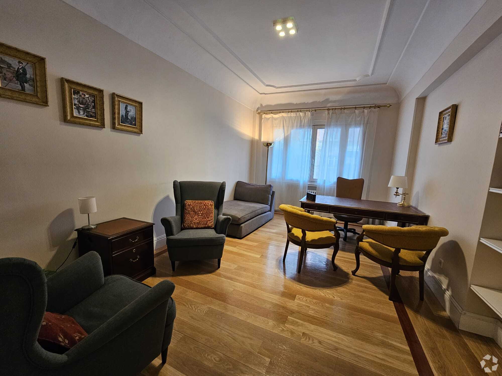 Multifamily in Madrid, Madrid for sale Interior Photo- Image 1 of 1