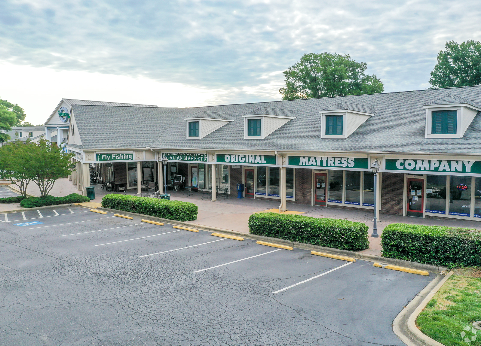 20910-20930 Torrence Chapel Rd, Cornelius, NC for lease Building Photo- Image 1 of 5