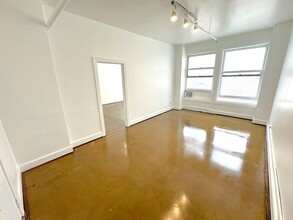 453 S Spring St, Los Angeles, CA for lease Interior Photo- Image 2 of 5