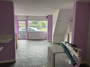 8b Tyersal View, Bradford for lease Interior Photo- Image 1 of 1