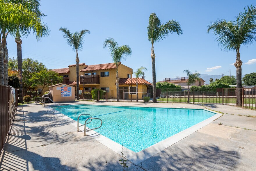 4810 N Vincent Ave, Covina, CA for sale - Building Photo - Image 2 of 7