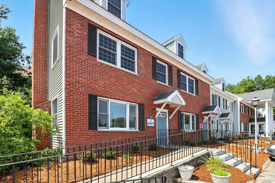 40 S River Rd, Bedford, NH for lease - Building Photo - Image 3 of 41