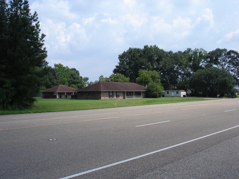 11156 Joor Rd, Baton Rouge, LA 70818