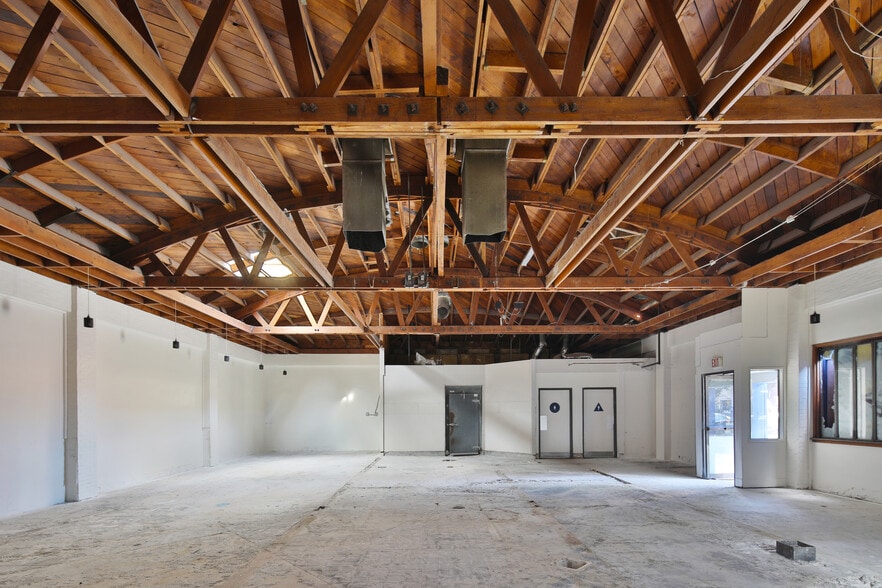 1701 W Sunset Blvd, Los Angeles, CA for lease - Building Photo - Image 3 of 11