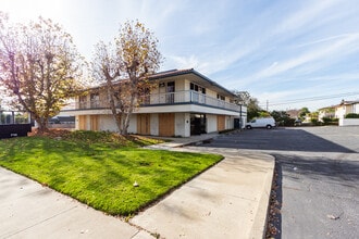 715 N Mountain Ave, Upland, CA for lease Interior Photo- Image 2 of 19