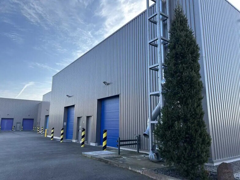 1 Rue Des Prairies, Les Sorinières for lease - Building Photo - Image 2 of 11