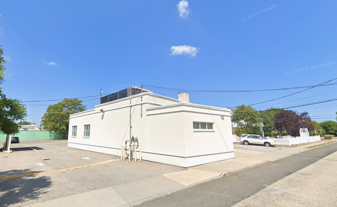 18 Emerson Pl, Valley Stream, NY for lease Building Photo- Image 1 of 2