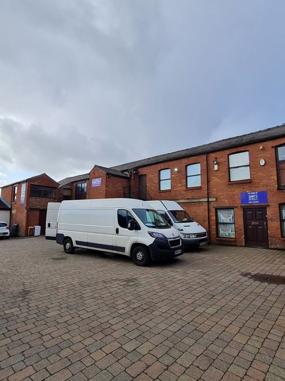 Knowl St, Stalybridge for sale Primary Photo- Image 1 of 1