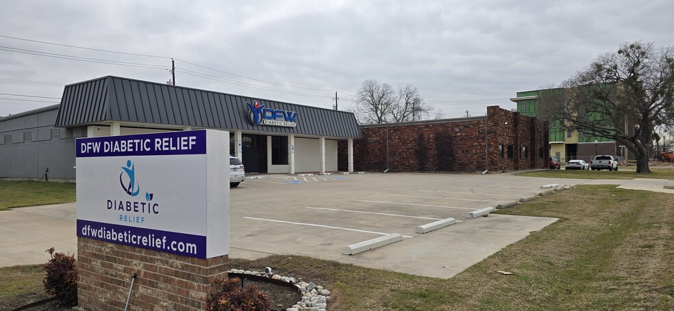 208 N Highway 377, Roanoke, TX for lease - Building Photo - Image 3 of 13
