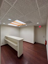 7880 N University Dr, Tamarac, FL for lease Interior Photo- Image 2 of 11