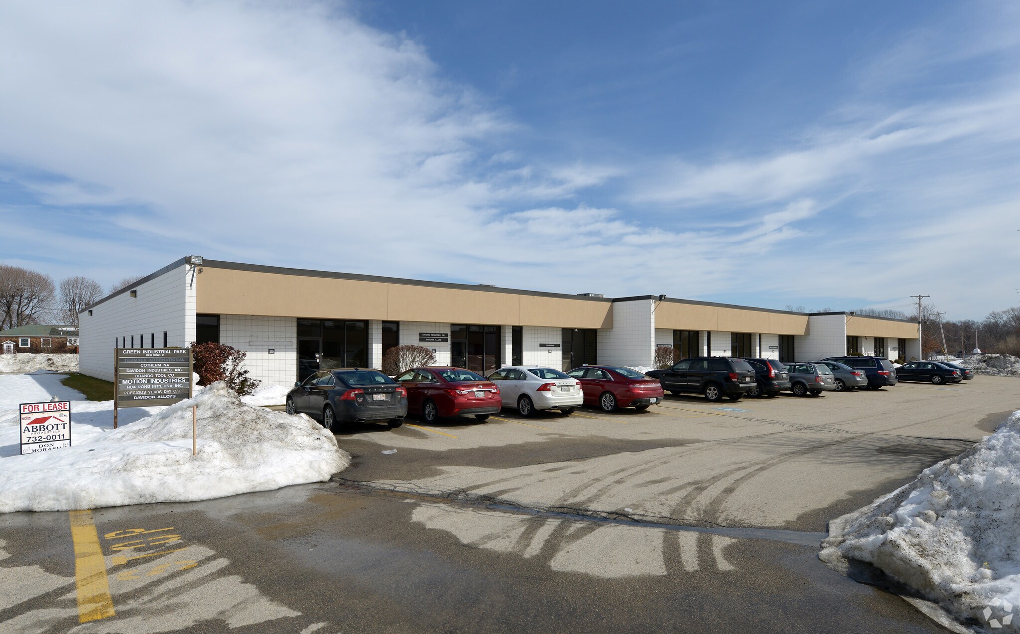 205 Hallene Rd, Warwick, RI for sale Primary Photo- Image 1 of 1