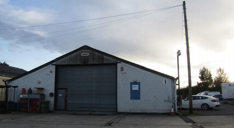 Pump Ln, Reading for lease Building Photo- Image 1 of 2