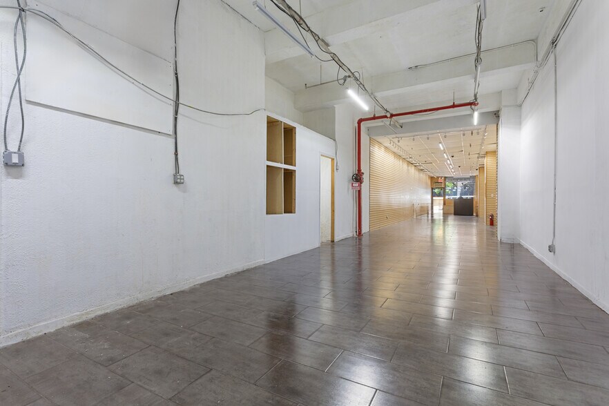 146 W 29th St, New York, NY for lease - Interior Photo - Image 2 of 5
