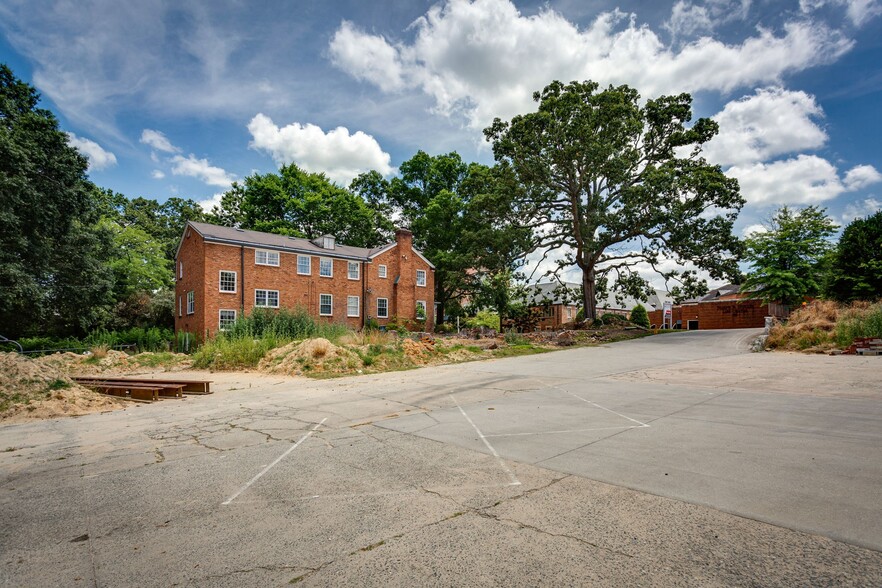 703 N Greene St, Greensboro, NC for sale - Building Photo - Image 2 of 9