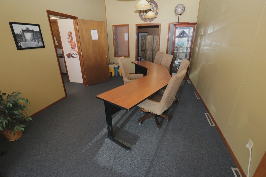 236 W North St, Cortez, CO for sale - Interior Photo - Image 2 of 11