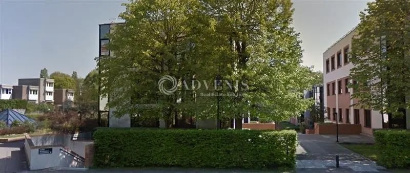 Office in Jouy-en-Josas for lease - Building Photo - Image 1 of 7