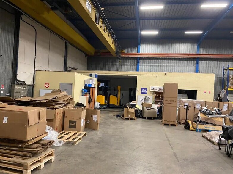 Office in Gonesse for lease - Building Photo - Image 3 of 4