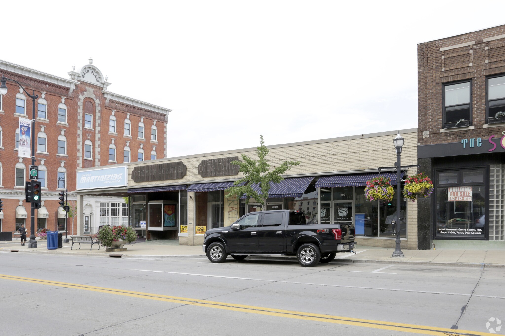 305 Main St, Racine, WI 53403 Retail for Lease