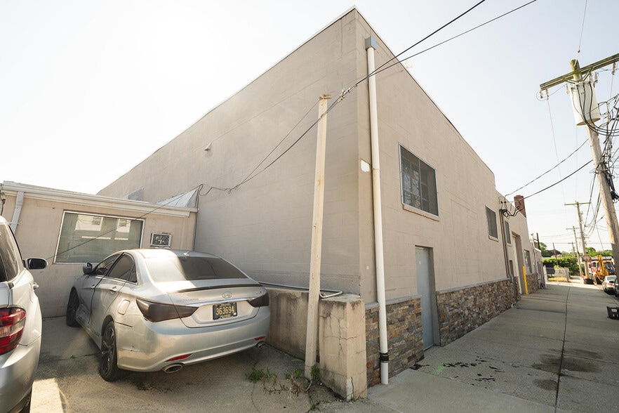 8 S 3rd St, Lansdowne, PA for sale - Building Photo - Image 3 of 9