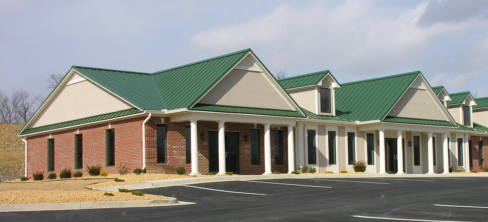 115 Mill Place Pky, Verona, VA for lease - Building Photo - Image 1 of 7