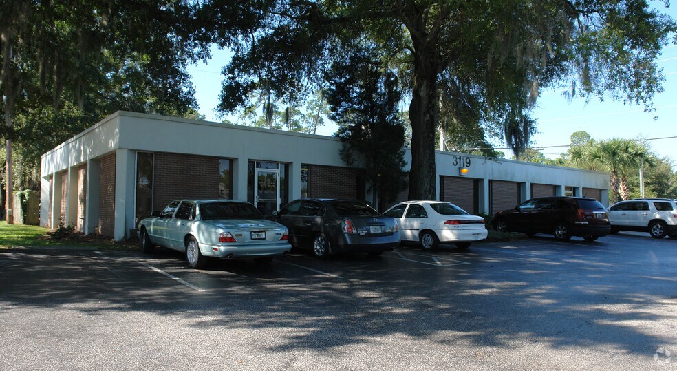 3119 Spring Glen Rd, Jacksonville, FL 32207