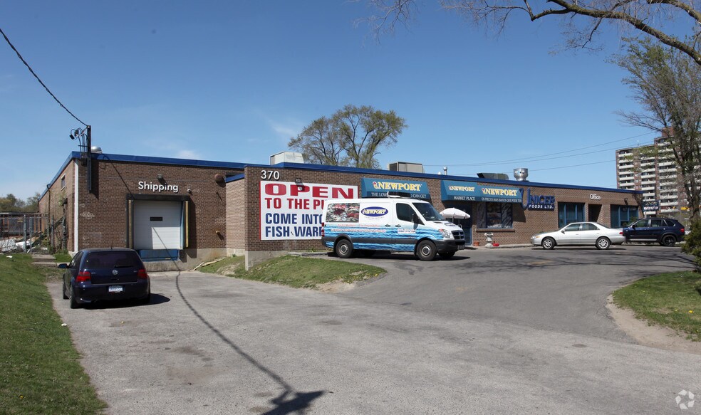 370 Alliance Ave, Toronto, ON for sale - Primary Photo - Image 1 of 1
