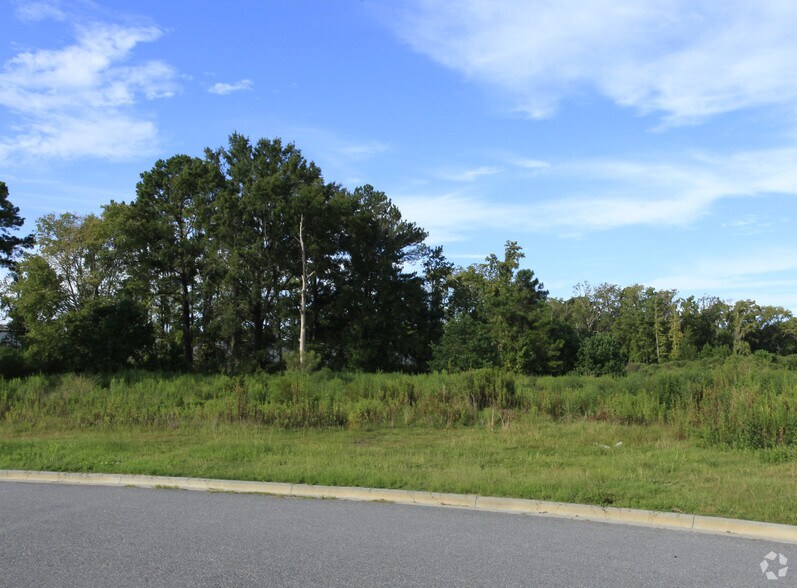 109 Priya Cir, Pooler, GA for sale - Primary Photo - Image 1 of 3