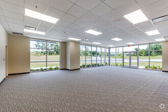 Wesley Rd, Apopka, FL for lease Interior Photo- Image 2 of 9