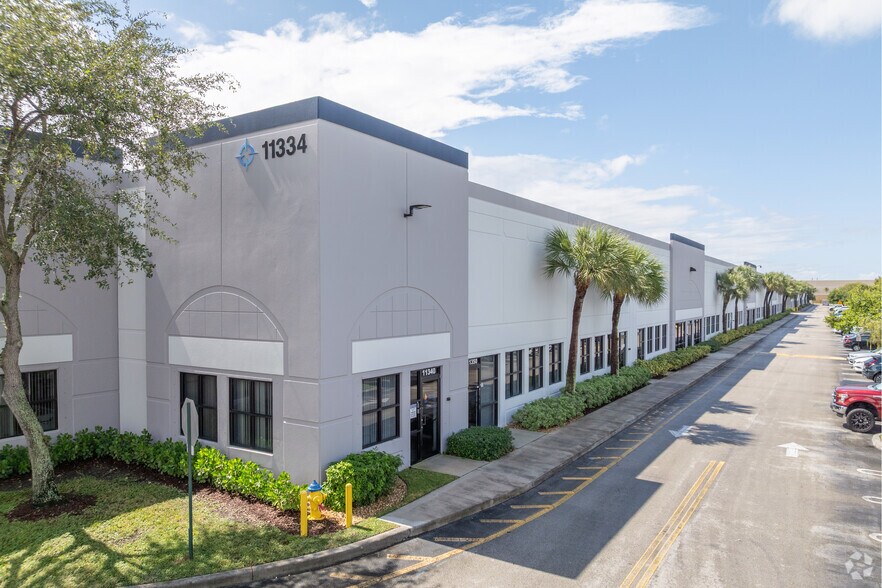 11341-11491 Interchange Cir S, Miramar, FL for lease - Building Photo - Image 3 of 3