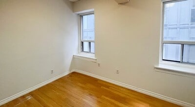 615-617 Yonge St, Toronto, ON for lease Interior Photo- Image 2 of 3