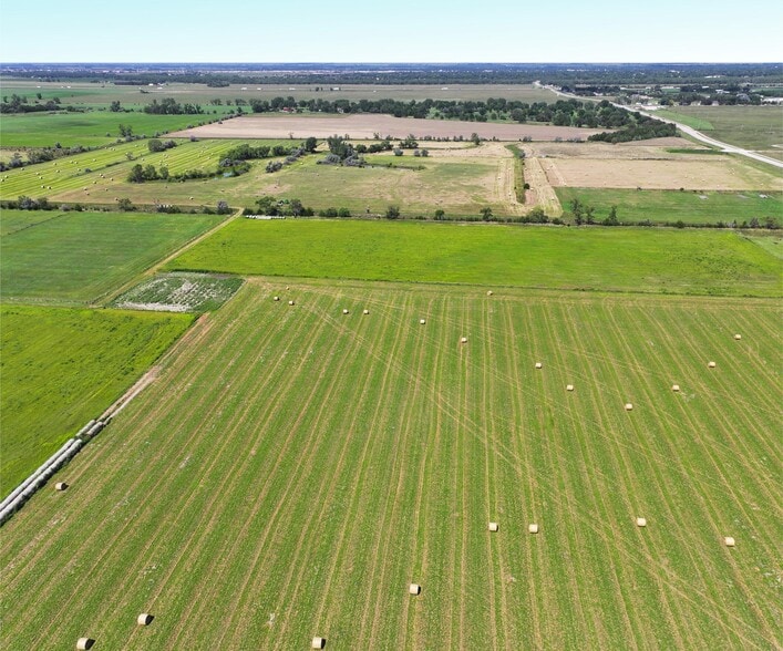 Buffalo Bill Ave, North Platte, NE for sale - Building Photo - Image 1 of 14