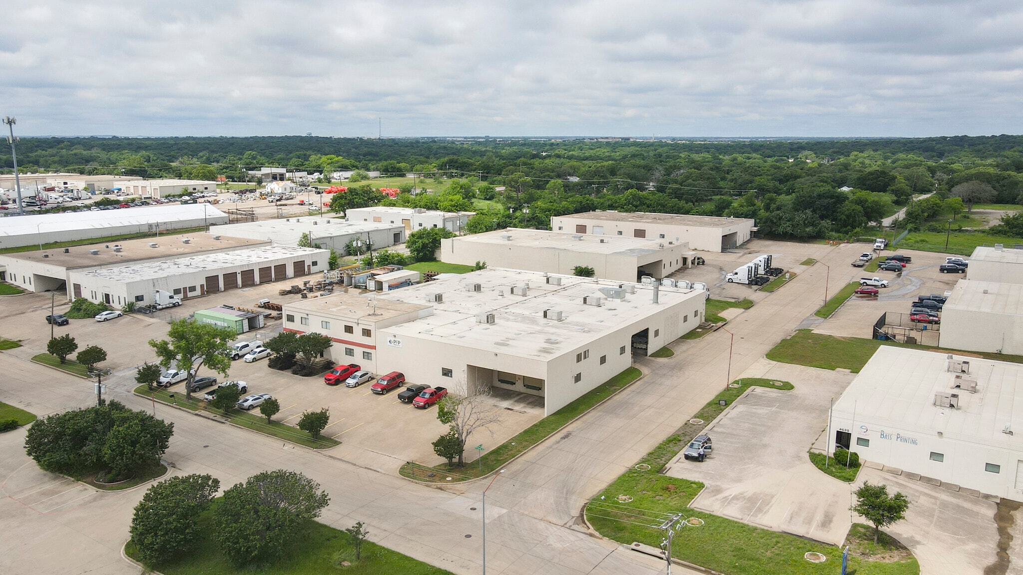 4700 S Edgewood Ter, Fort Worth, TX for lease Building Photo- Image 1 of 13