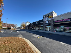 10779 Alpharetta Hwy, Roswell, GA for lease Interior Photo- Image 1 of 38