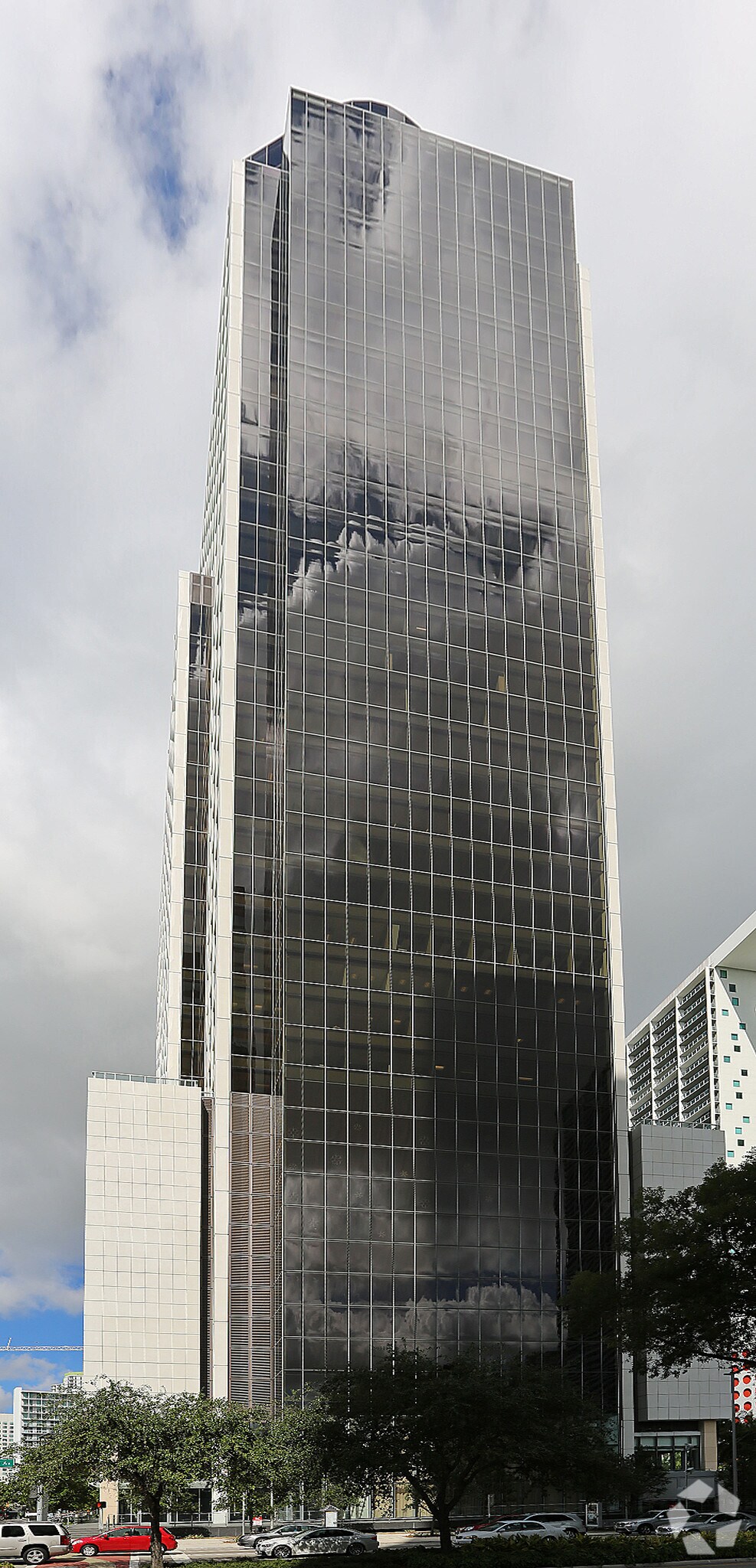 600 Brickell Ave, Miami, FL for sale Building Photo- Image 1 of 1