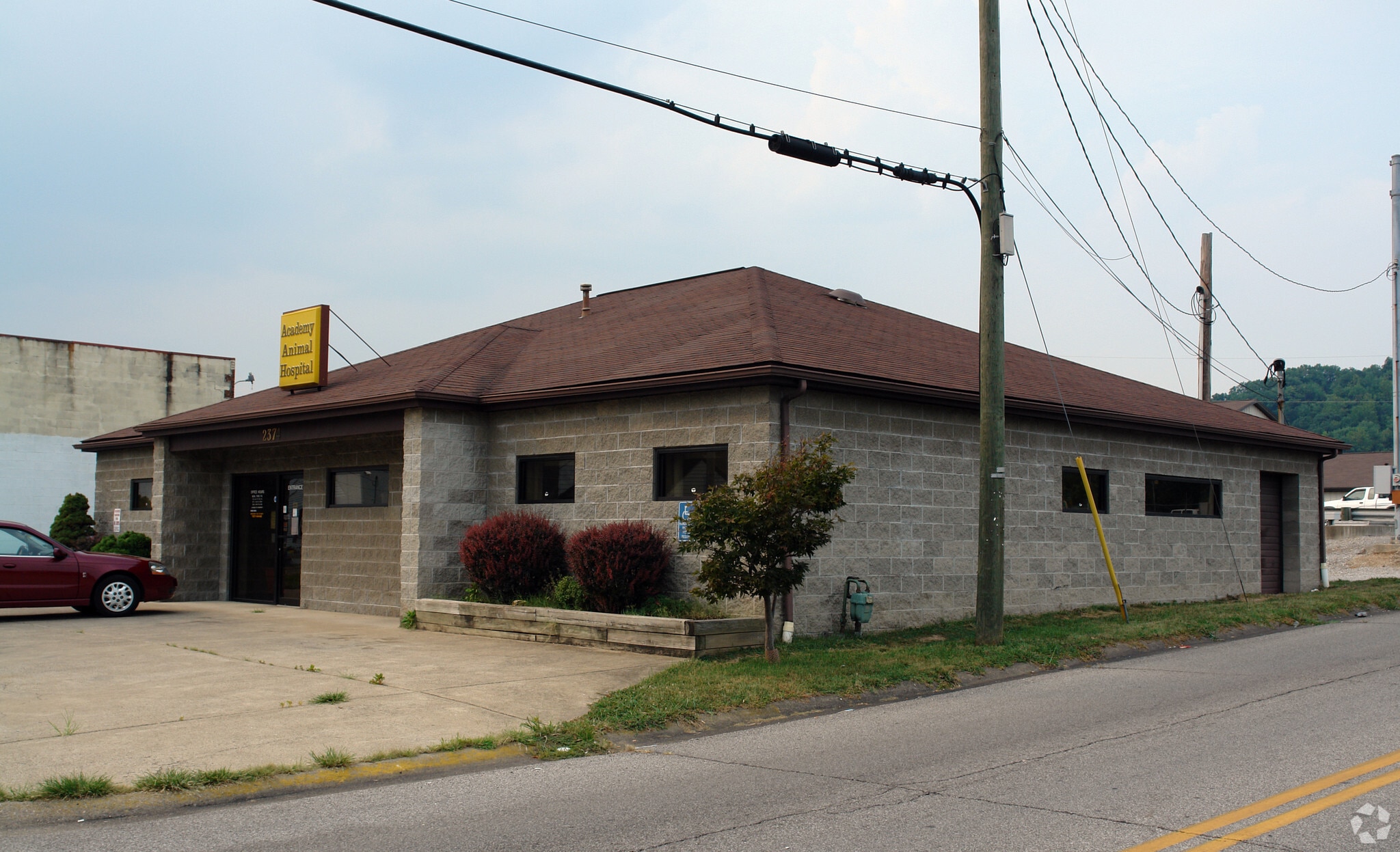 2374 Maccorkle Ave, Saint Albans, WV for lease Primary Photo- Image 1 of 10