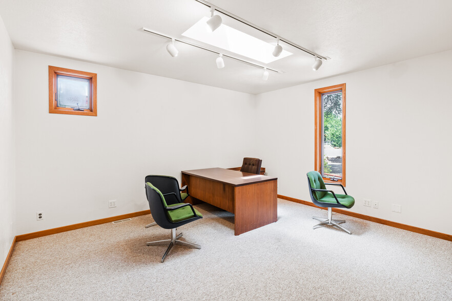 414 W 9th St, Pueblo, CO for sale - Interior Photo - Image 3 of 21