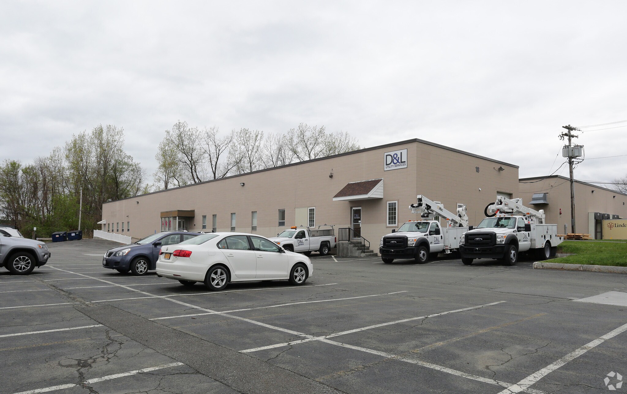 18 Hemlock St, Latham, NY for sale Building Photo- Image 1 of 1