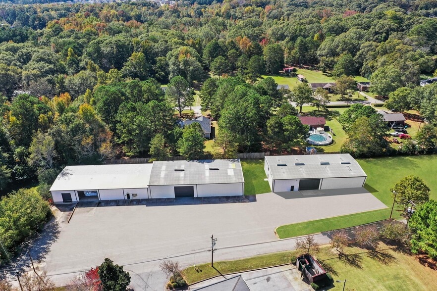 205 Cleveland St, Locust Grove, GA for sale - Building Photo - Image 1 of 1