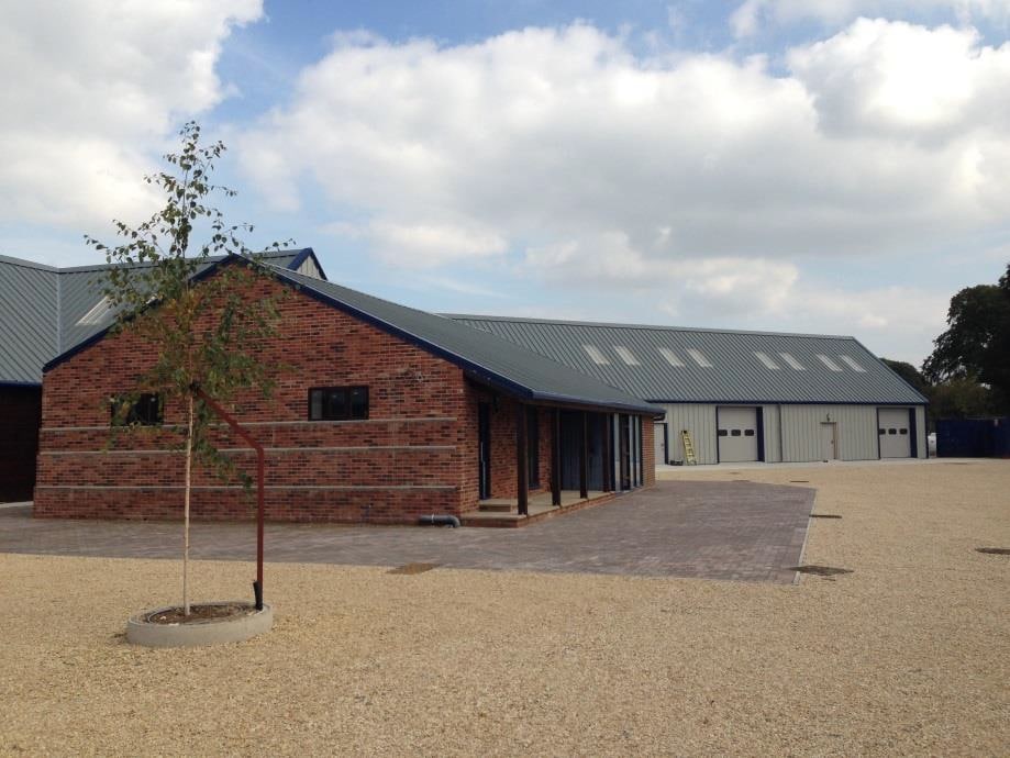 New Finches, Baydon for sale Primary Photo- Image 1 of 1