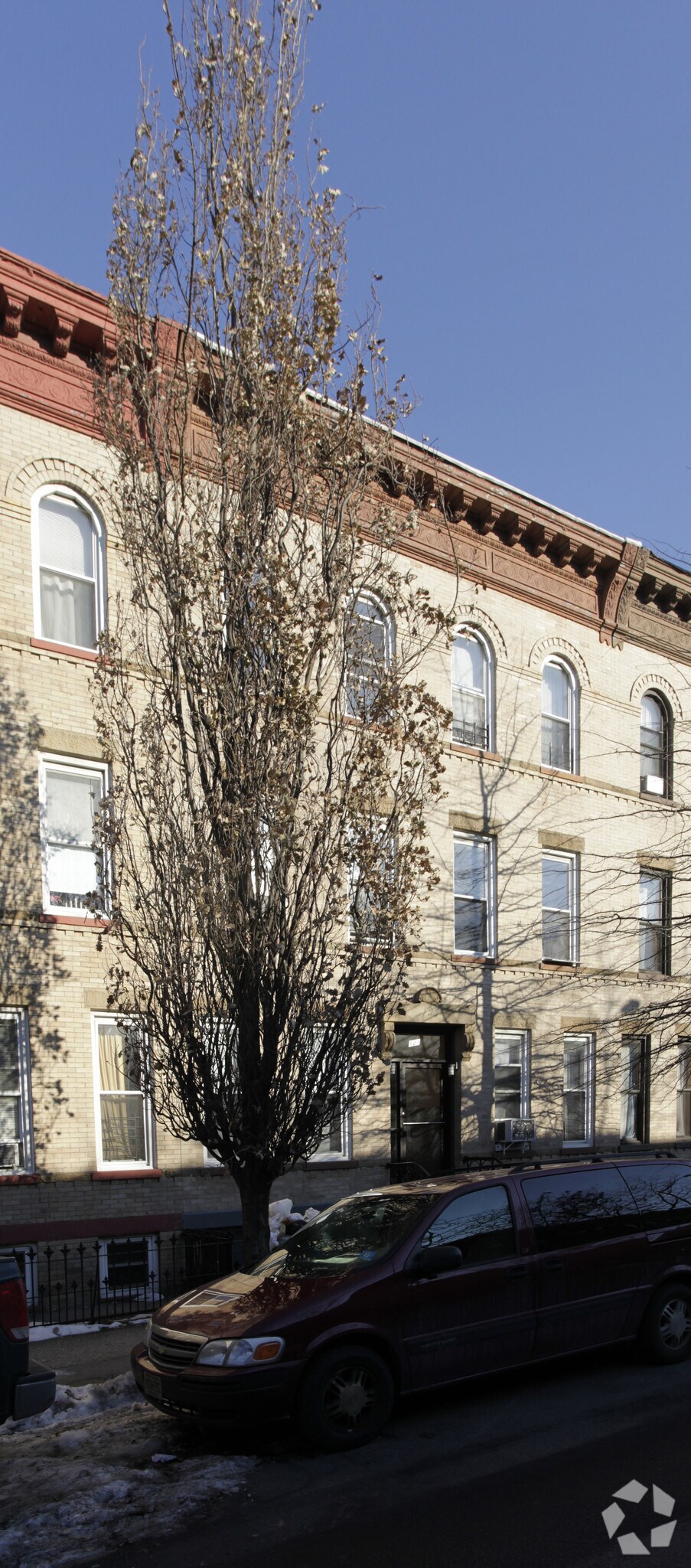 121 Freeman St, Brooklyn, NY for sale Primary Photo- Image 1 of 1