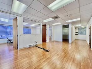 930 Montgomery St, San Francisco, CA for lease Interior Photo- Image 2 of 5