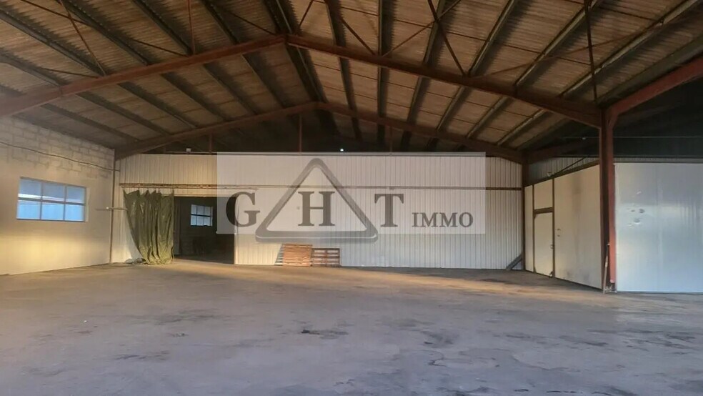 Industrial in La Forêt-le-Roi for sale - Building Photo - Image 3 of 5