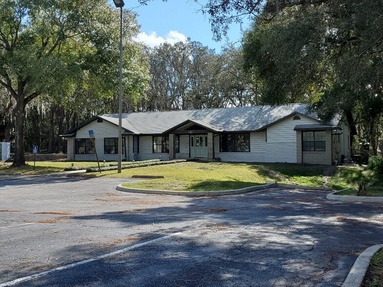 113 W Chapman Rd, Oviedo, FL for lease - Building Photo - Image 1 of 5