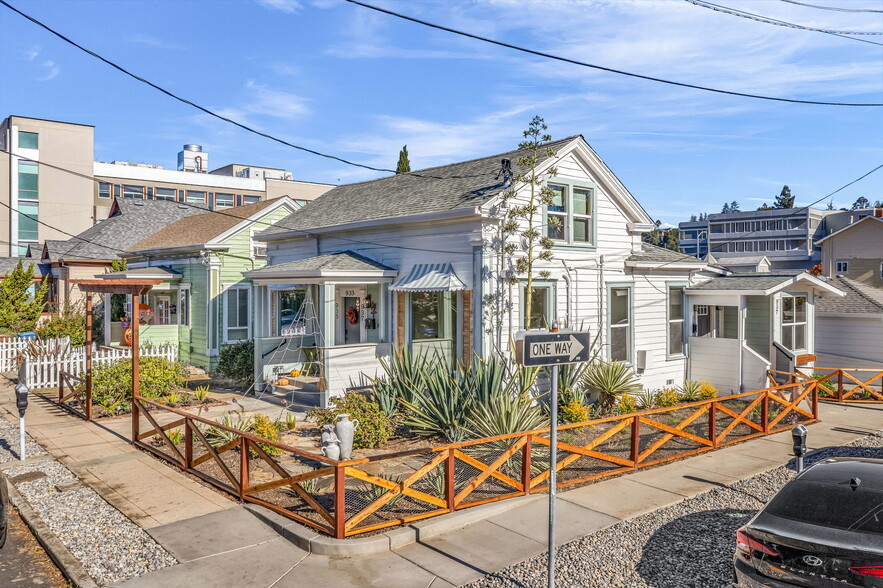 937 Las Juntas St, Martinez, CA for sale - Building Photo - Image 2 of 43